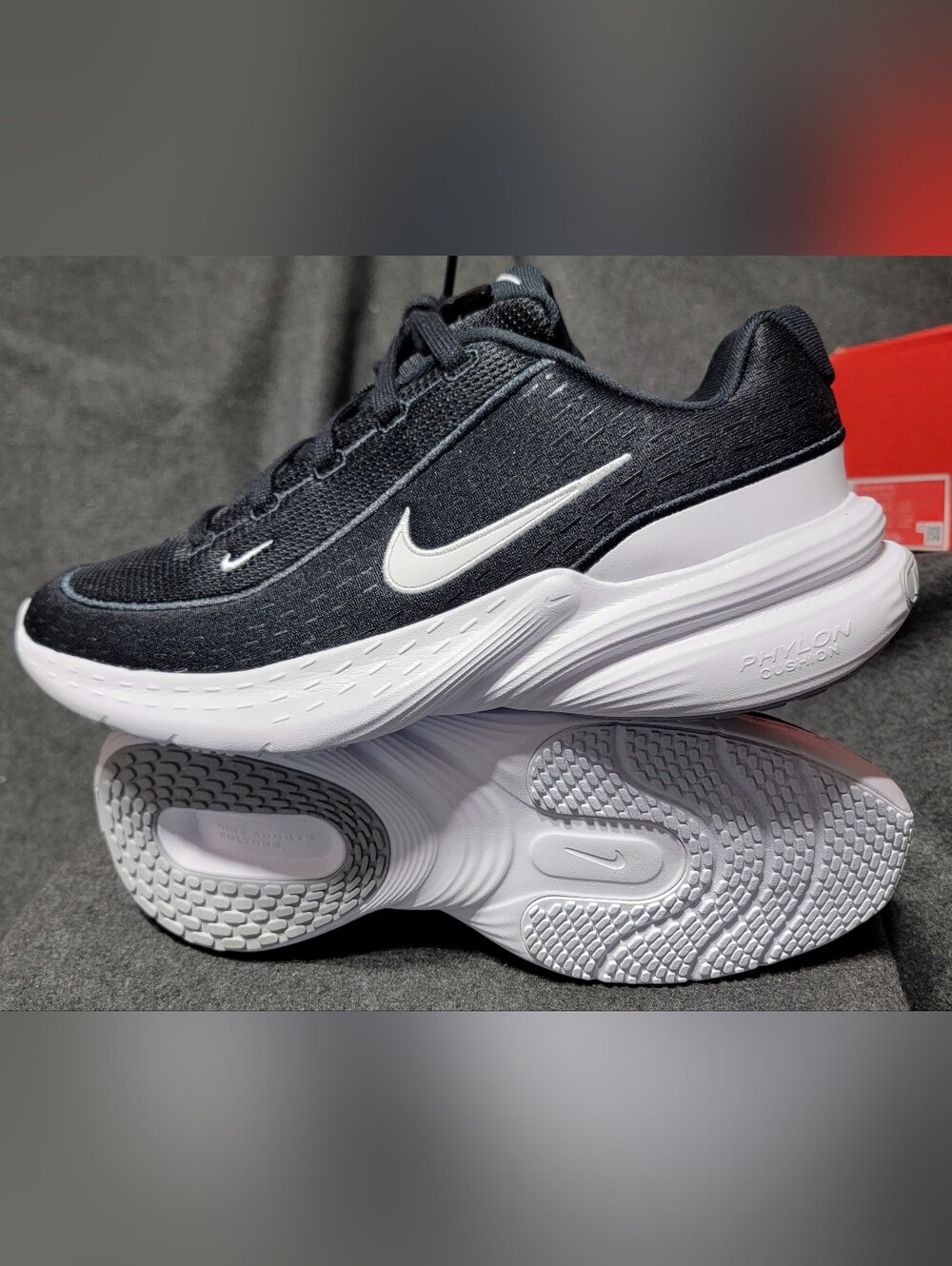 Nike Uplift SC sneakers